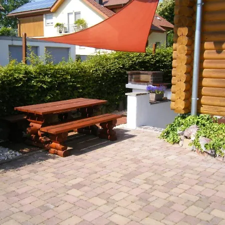 公寓 Gemuetliche Souterrain Ferienwohnung In Einem Holzhaus Mit Freisitz