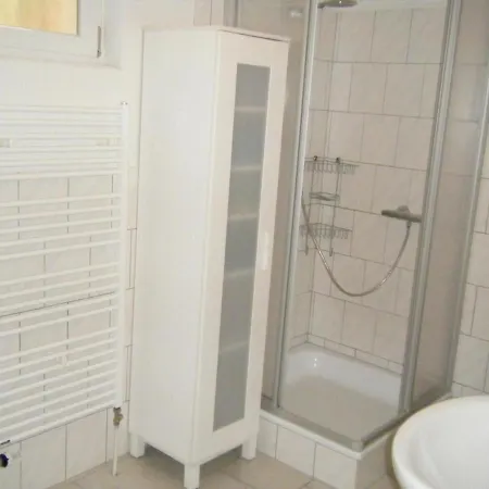 公寓 Gemuetliche Souterrain Ferienwohnung In Einem Holzhaus Mit Freisitz *