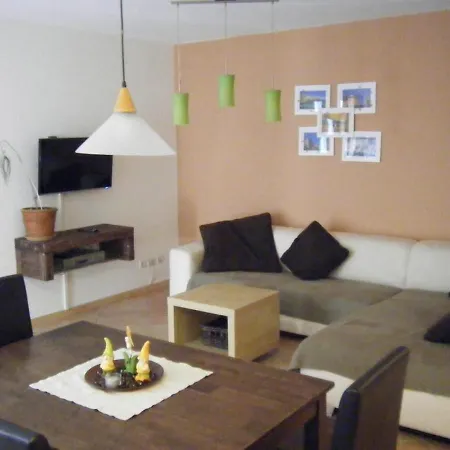 公寓 Gemuetliche Souterrain Ferienwohnung In Einem Holzhaus Mit Freisitz
